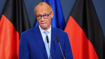 Мерц назвал результаты выборов в парламент катастрофой, но свою отставку исключил