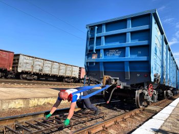 Кыргызстанец установил необычный рекорд. Видеорепортаж